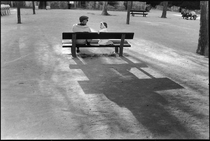 La vraie générosité envers l'avenir consiste à tout donner au présent Albert Camus. Jardin de la Fontaine, Nimes 1995