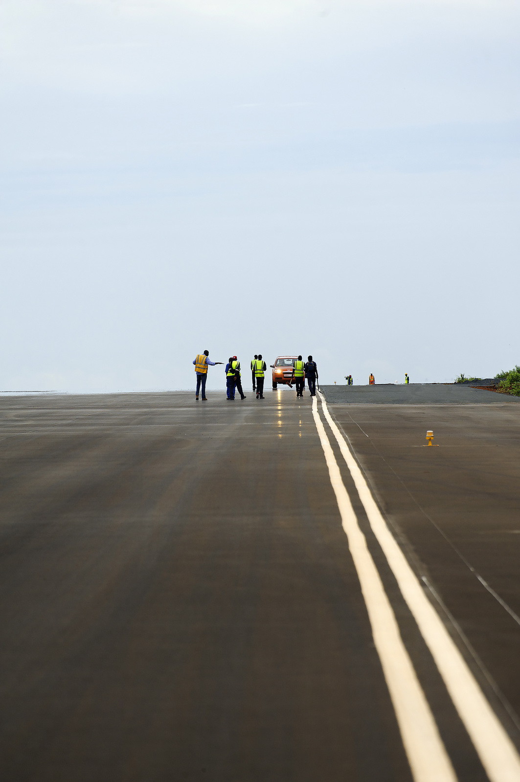 Travaux d'agrandissement de l'aéroport de Bamako au Mali pour le groupement Sogéa Satom   Fayat. Juin 2012