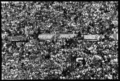 Tribune des Ultras et des Winners avant le début du match contre Paris - saison 1996 1997
